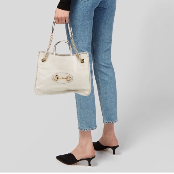 Gucci Cream Shoulder Bag with Gold Accents - Picture 5 of 5